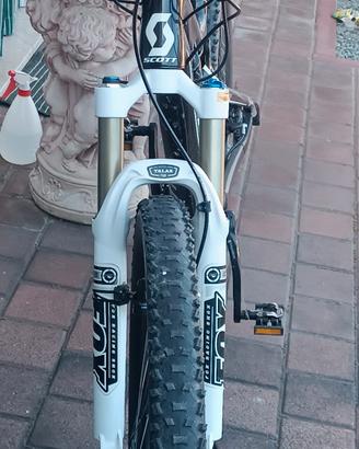 Mountan Ranning Scott Bike