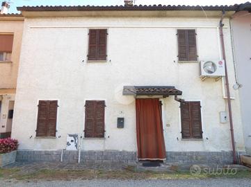CASA SEMINDIPENDENTE A SPESSA