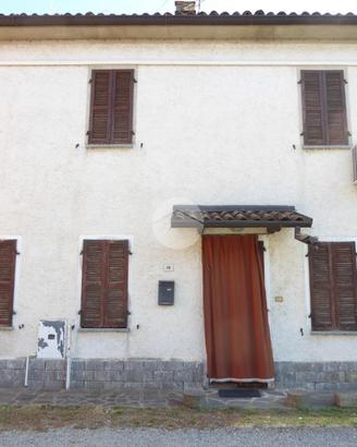 CASA SEMINDIPENDENTE A SPESSA