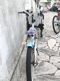bici ragazze età 6-10 ( prezzo trattabile)