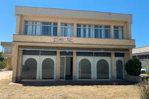 Capannone 1000 mq a Trevi + 2 app e magazzini