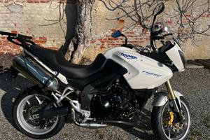Triumph tiger 1050