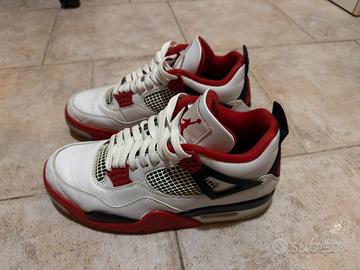 Nike Air Jordan 4 Fire Red