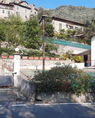 Casa indipendente con terreno - airole (im)