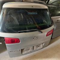 baule posteriore mazda 2