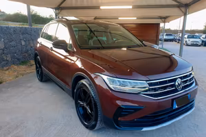 Volkswagen Tiguan 2.0 TDI 150 CV SCR DSG R-Line