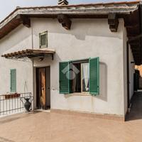 4 LOCALI A CAPRANICA