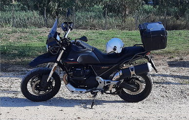 Moto Guzzi V85 TT - 2023 Accessoriata