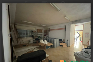 Locale commerciale di 105 metri quadrati