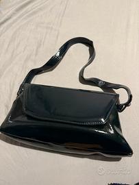 Borsa pelle vernice blu scura Lorella Pagano