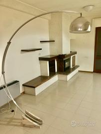 Lampada ad arco design anni  70