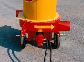 Trincia paglia e fieno trattore 20:40 hp caravaggi