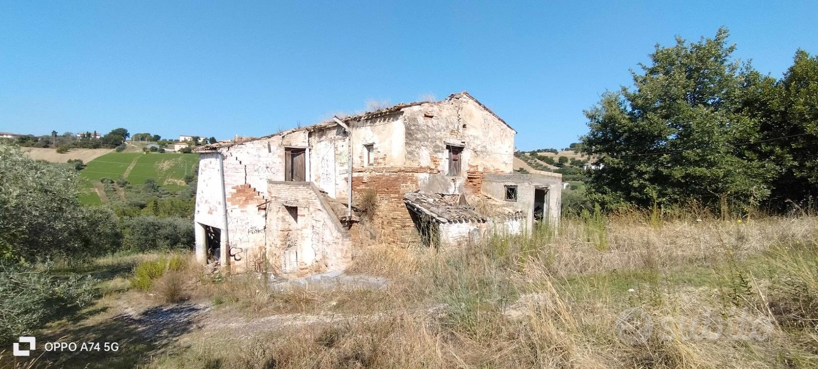 Rustico e terreno edificabile - Vista 2