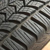 4 Gomme Invernali 215/60 R16 99H – Ottime condizio