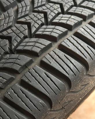 4 Gomme Invernali 215/60 R16 99H – Ottime condizio