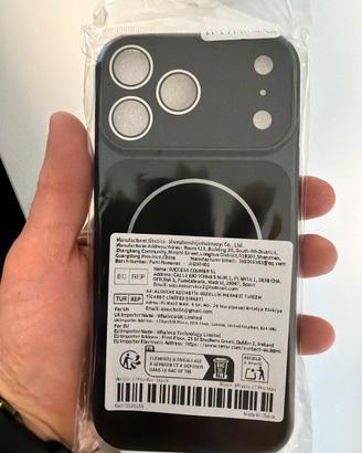 Cover iphone 17 pro max mag safe nera