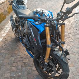 Suzuki gsx s 750