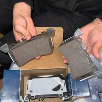 2 set pastiglie freni anteriori Bosch