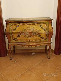 Comodino / ribaltina stile veneziano laccato
