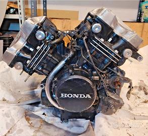 componenti honda vf 400  1983