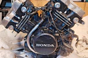 componenti honda vf 400  1983