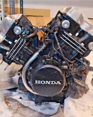 componenti honda vf 400  1983