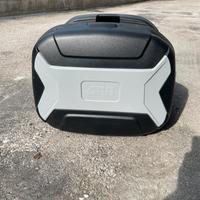 Valigie laterali givi