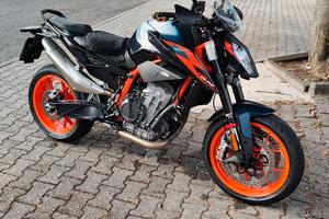 KTM 890 DUKE R
