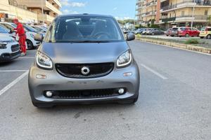 Smart ForTwo 90 0.9 T twinamic cabrio Prime LED NA