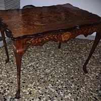 Tavolo olandese con 6 sedie in noce