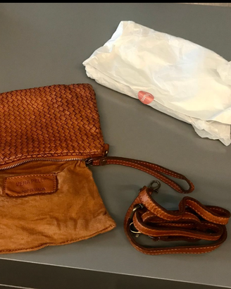 SUNJOYpochetteTRACOLLApelleBOTTEGAvenetaRETAIL195€