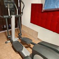 ellittica professionale Life fitness 