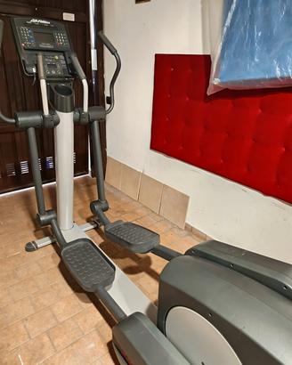 ellittica professionale Life fitness 