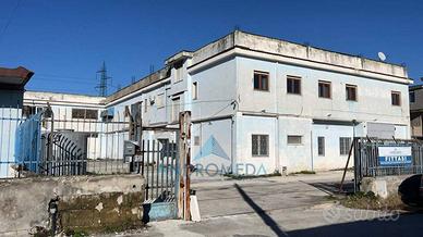 Immobile di 900 m² a Casandrino
