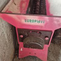 Pigiatrice per uva a cardano