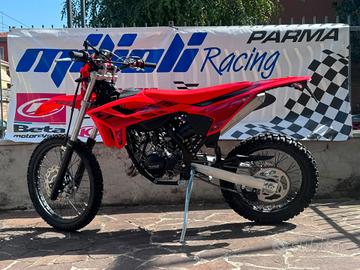 Beta RR 50 2T Enduro sport Rossa 2026