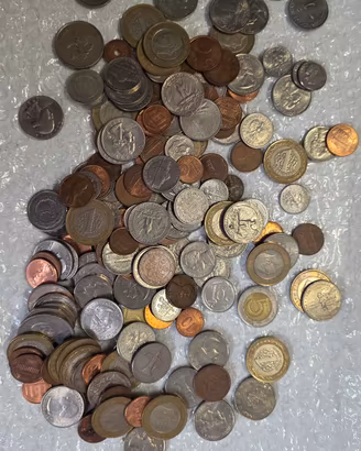Grande Lotto Misto Monete dal Mondo Varie Nazioni