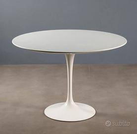 Tavolo rotondo Tulip