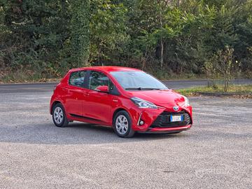 Toyota Yaris 1.5 Hybrid 5 porte Active E6 Automati