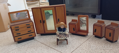 Miniature VINTAGE di mobili in legno
