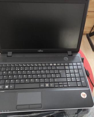 Notebook futjitsu Lifebook A core i3