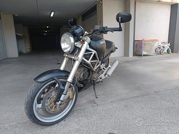 Ducati Monster 600