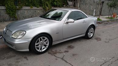 Mercedes SLK 200 Special Edition - PERMUTA