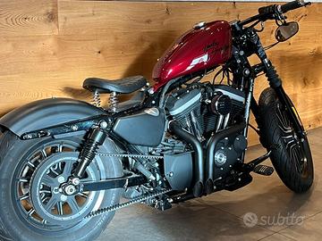 Harley Davidson 883 Iron Bobber