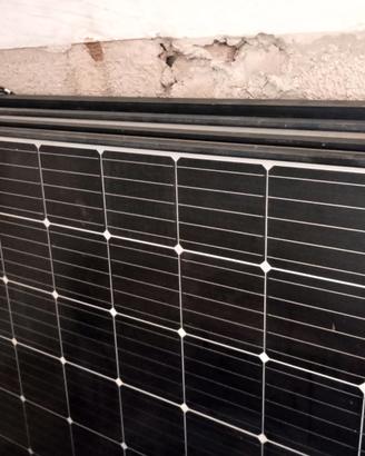 Pannelli fotovoltaici 4 x 300 w + Inverter 1,5 kw