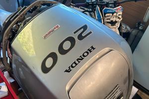 Fuoribordo honda 200hp