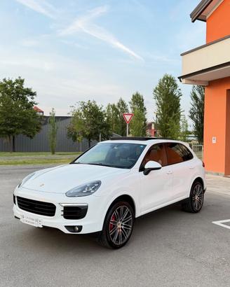 Porsche Cayenne 3.0 Diesel Platinum Edition
