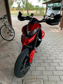 Hypermotard 950