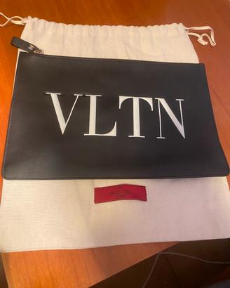 Pochette Valentino