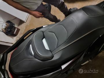 Yamaha XMAX 300 Tech  2024 perfetto intonso 